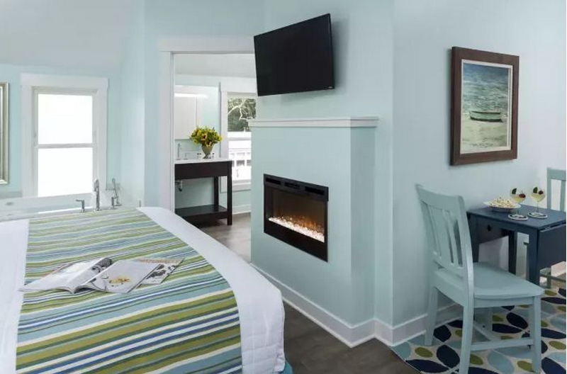 Hotel Saugatuck (Twin Gables Hotel) - From Website (newer photo)